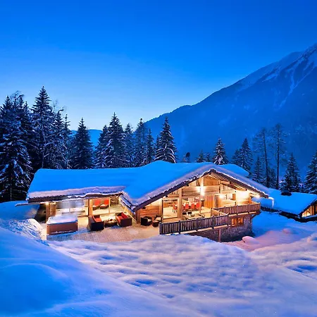 Chalet Les Bossons Chalet Sleeps 10 Pool Wifi *
